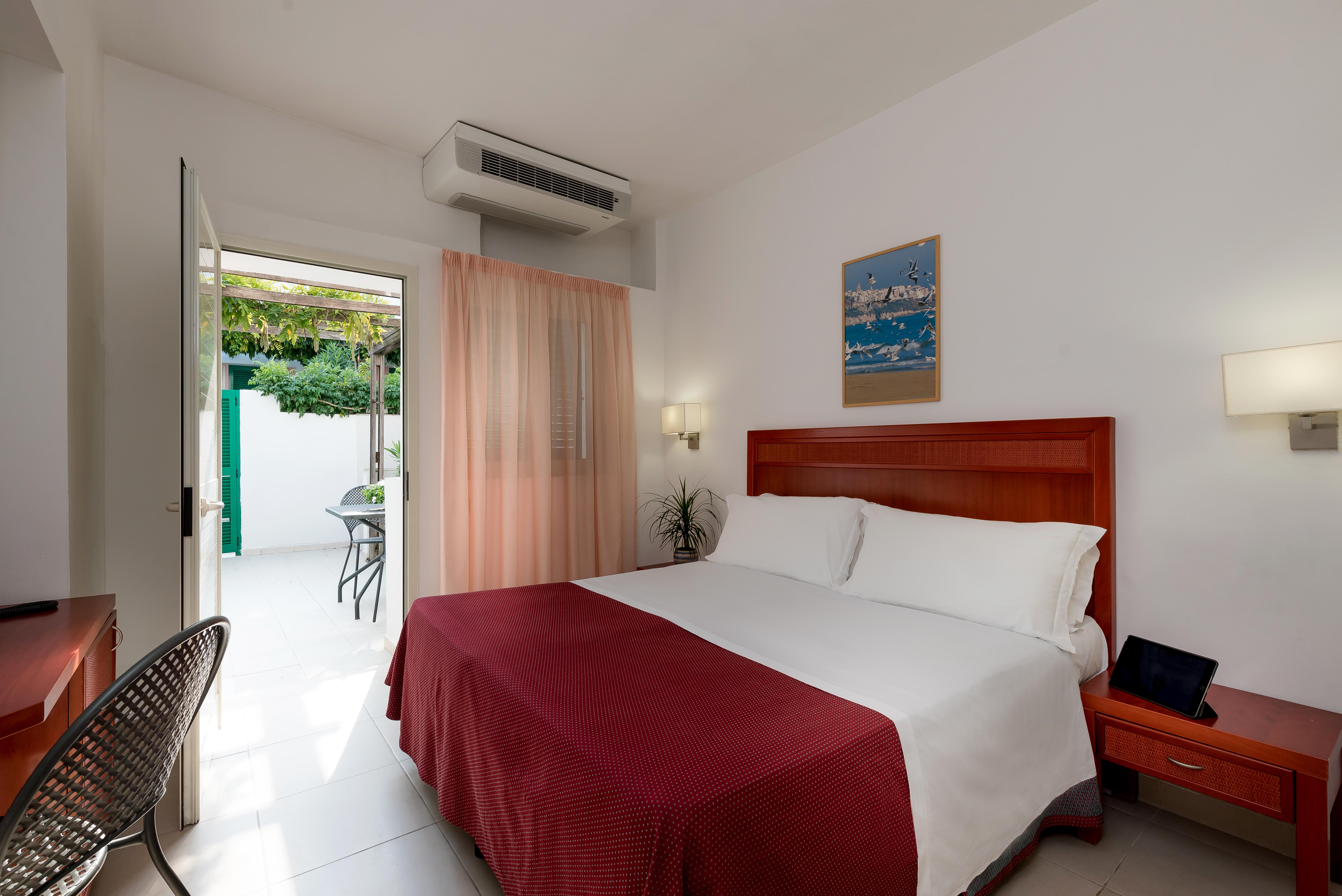 Hotel Club Village Maritalia Peschici Exterior foto