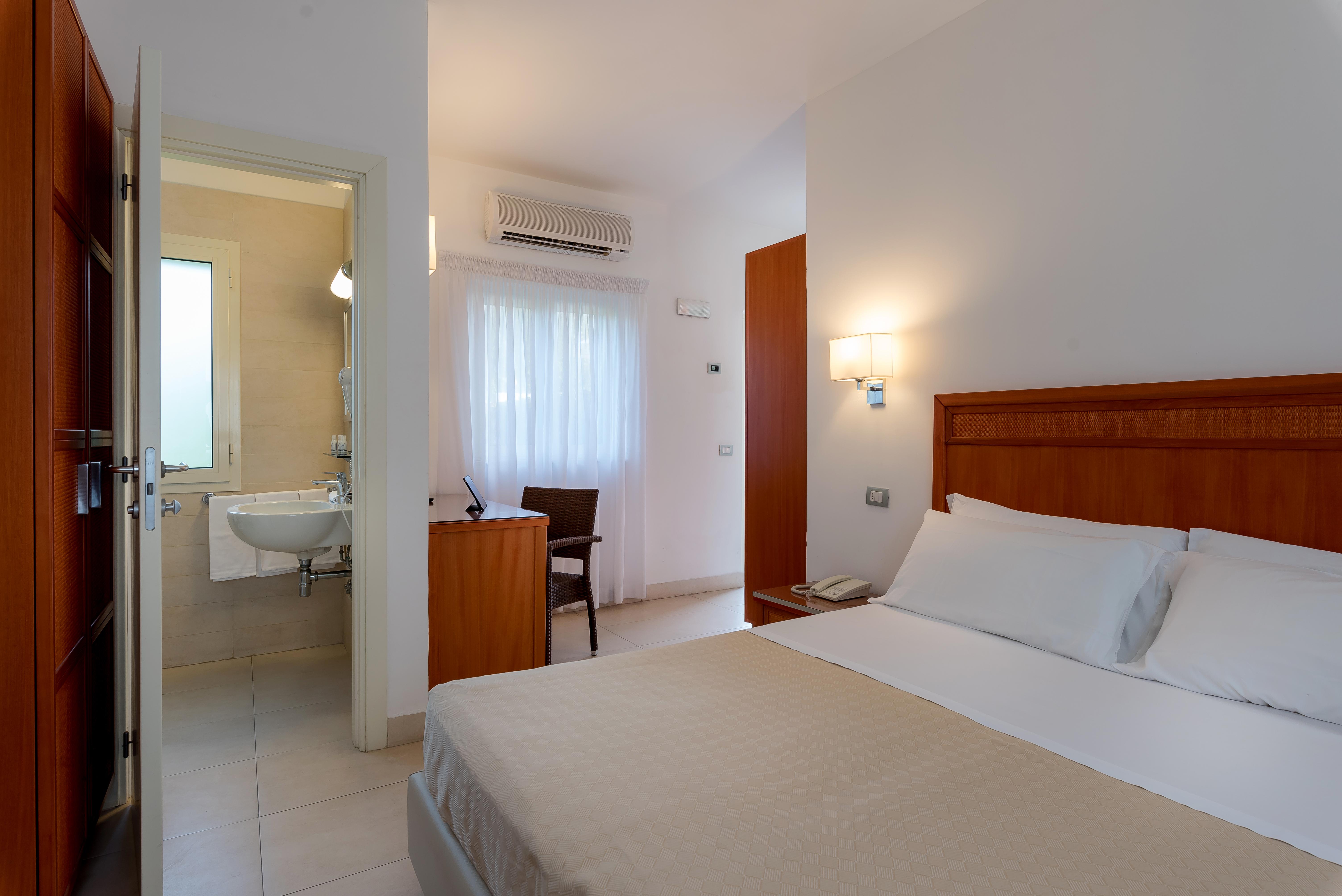 Hotel Club Village Maritalia Peschici Exterior foto