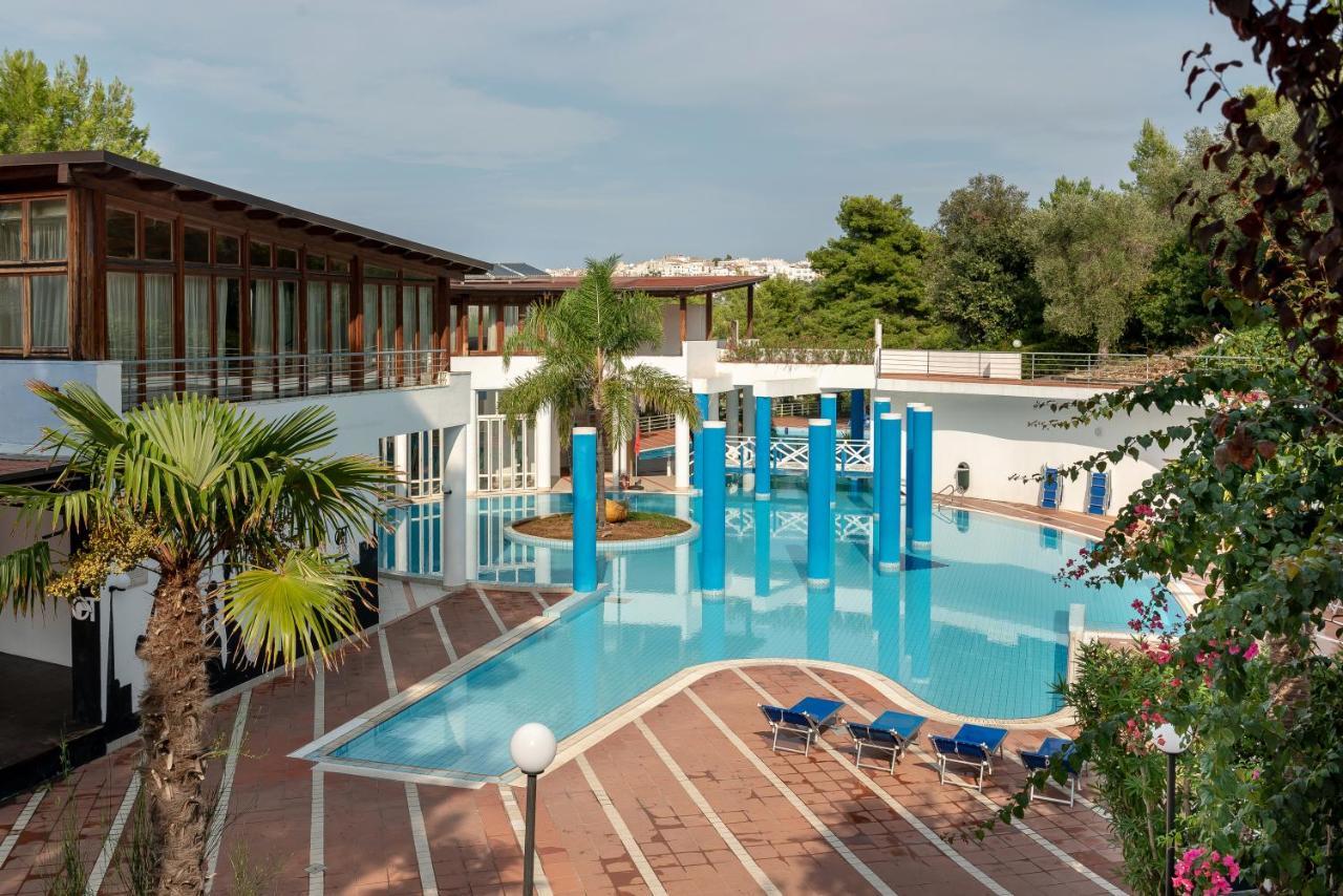 Hotel Club Village Maritalia Peschici Exterior foto